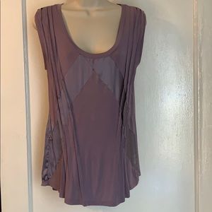 Anthro Bordeaux soft lavender w/ pleated back